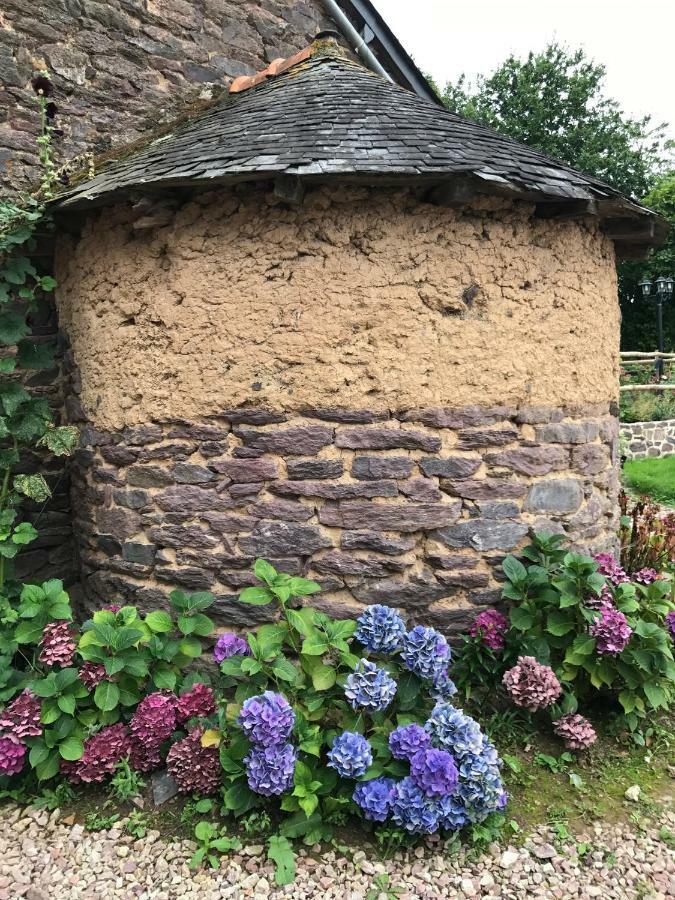 Saint-Malon-sur-MelLes Bouyeres住宿加早餐旅馆 外观 照片